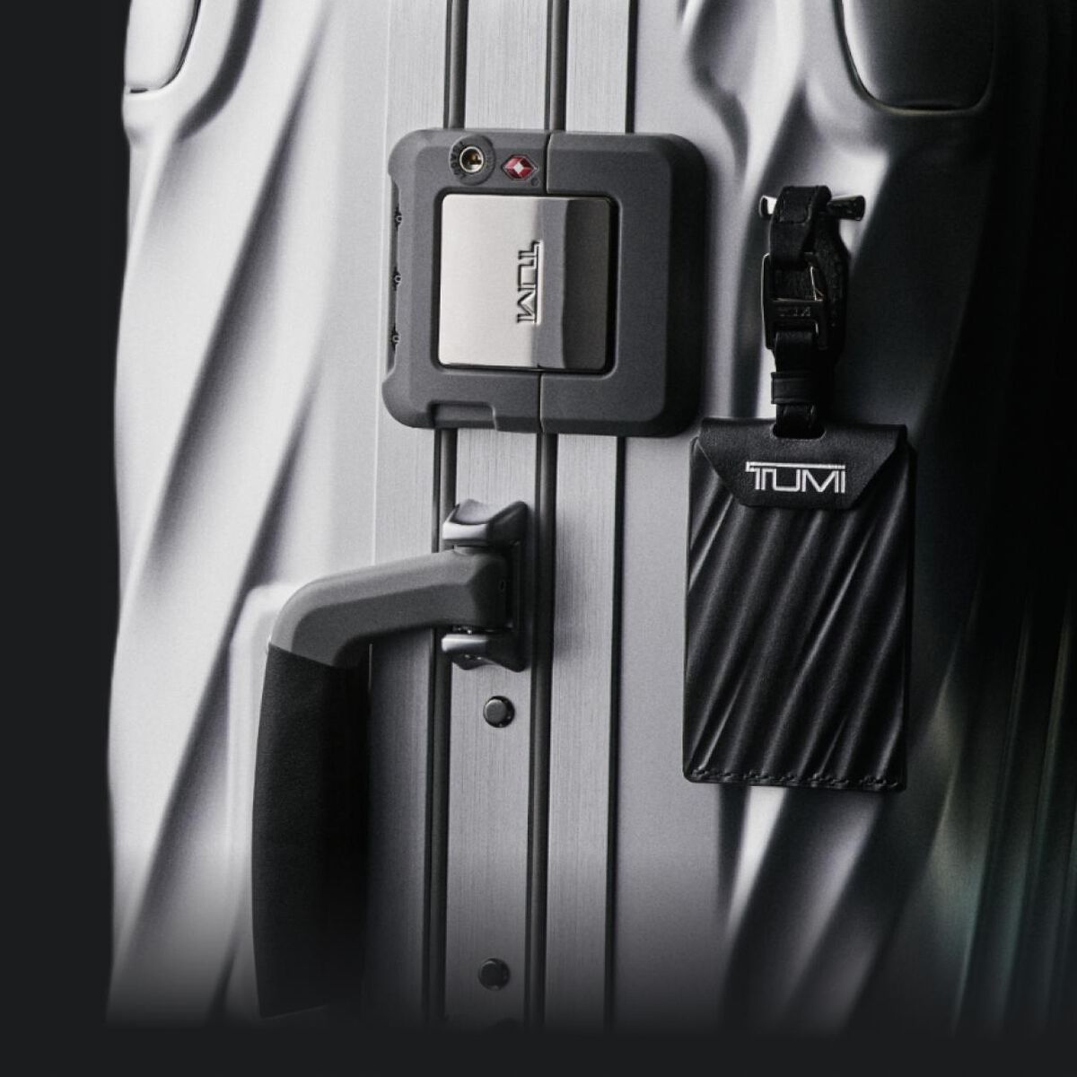 19 Degree Aluminum International CarryOn S TUMI Sweden