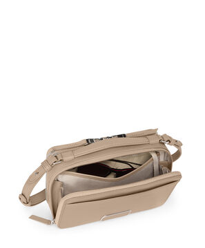 VOYAGEUR Myla Crossbody