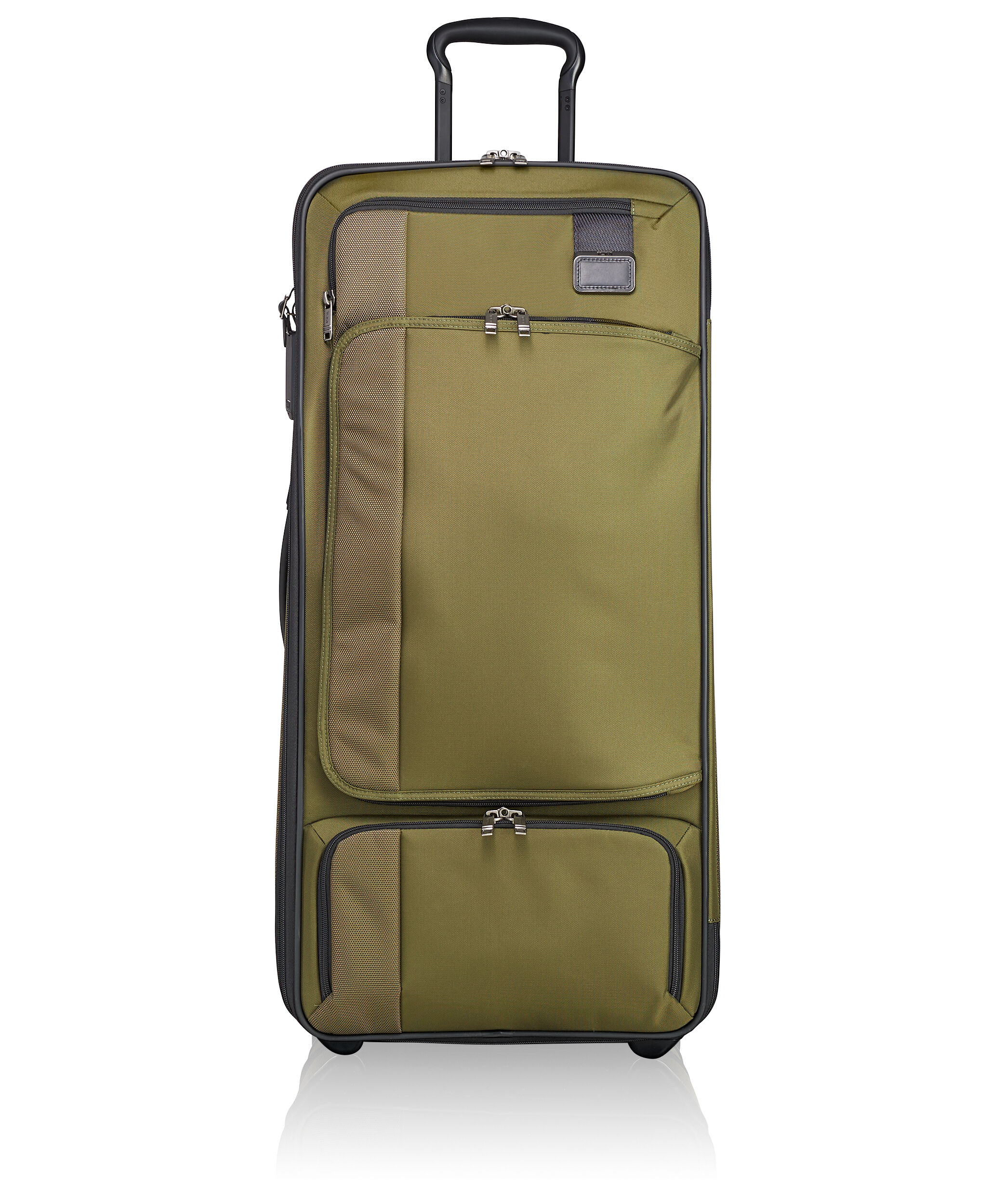 tumi merge wheeled duffel review