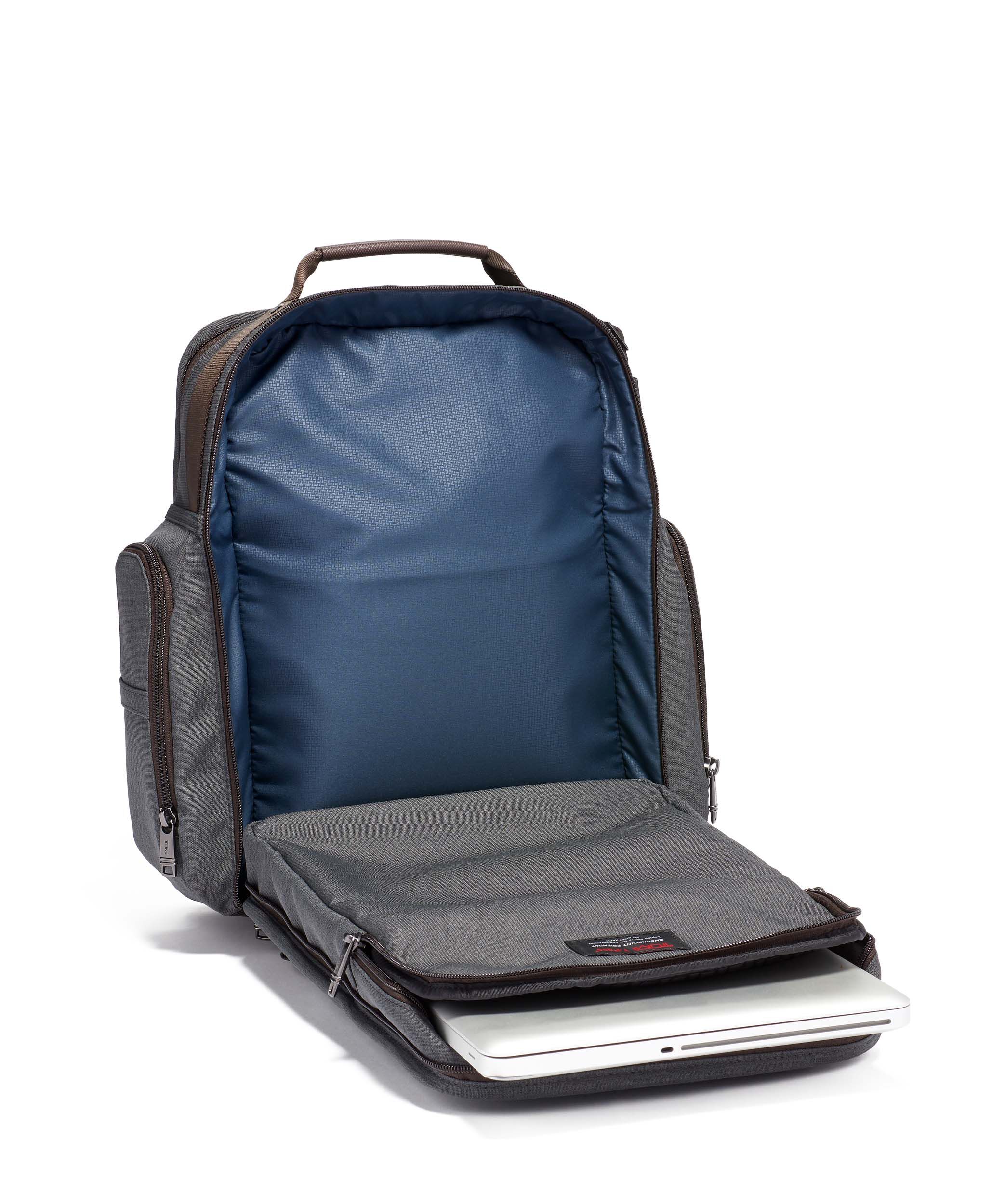 tumi alpha 2 t pass brief
