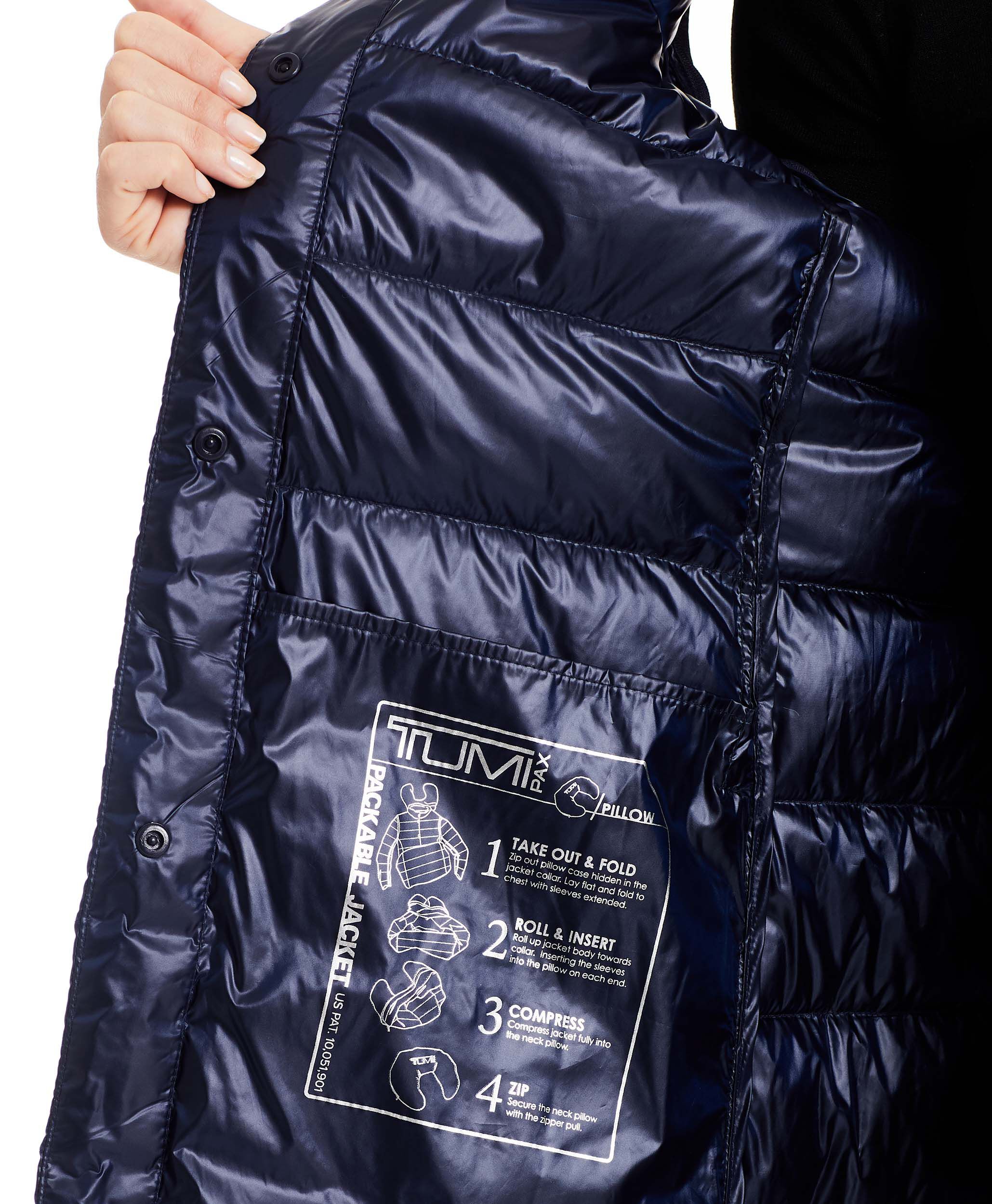 tumi neck pillow jacket