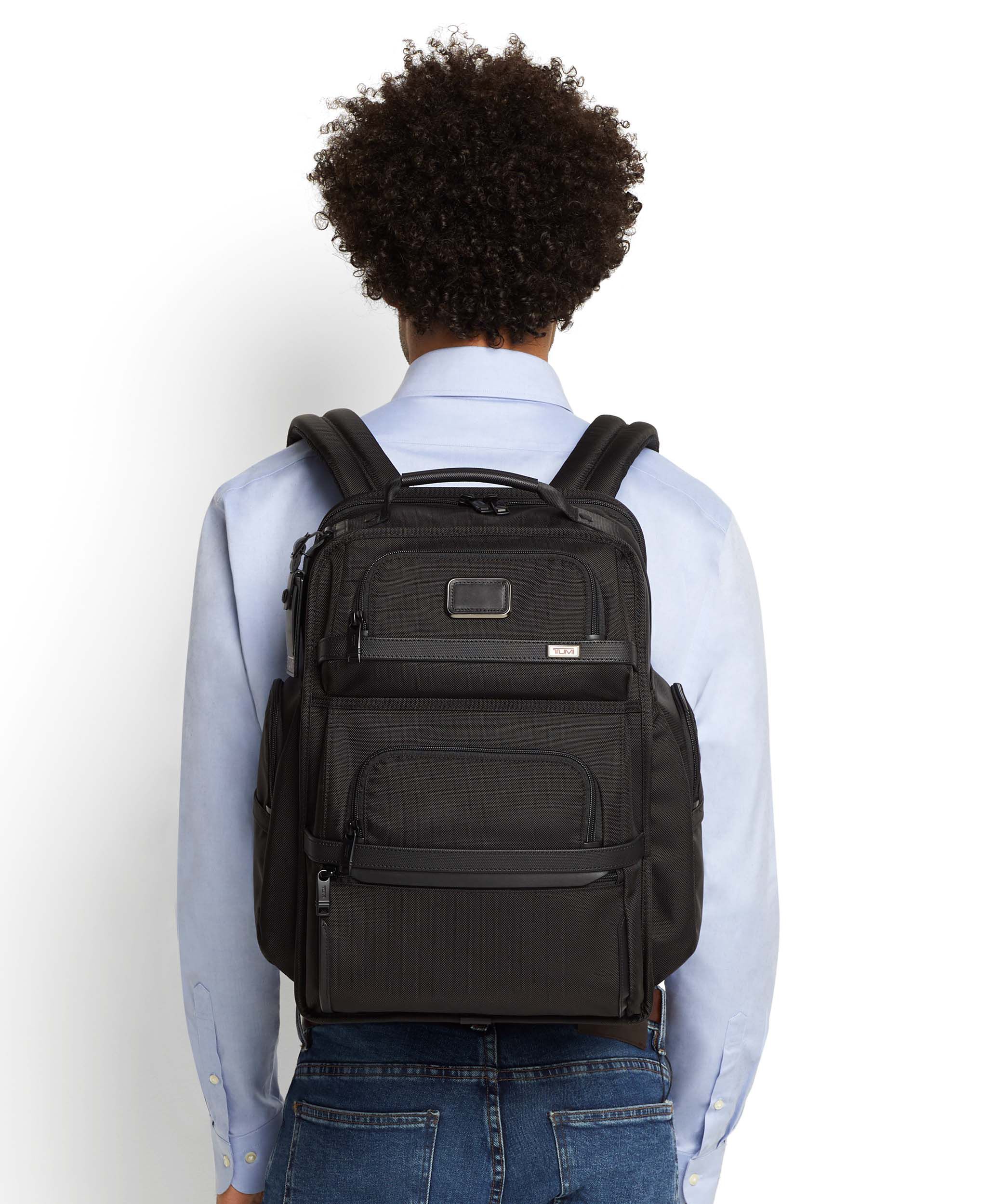 tumi alpha 3 compact