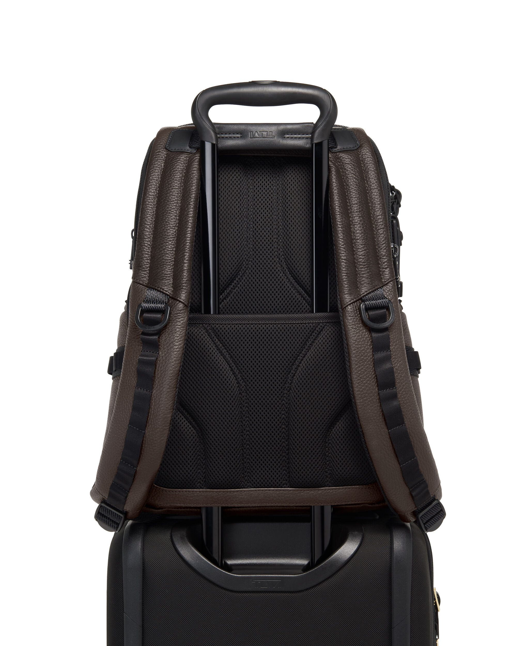 tumi trolley bag