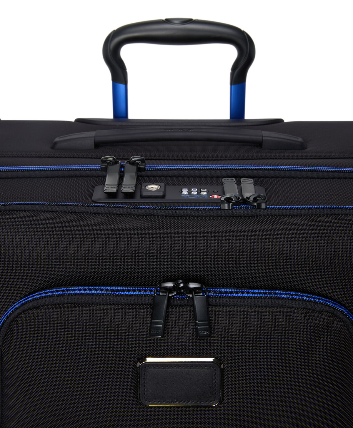TUMI Medium Dual Access Expandable Checked 66 cm