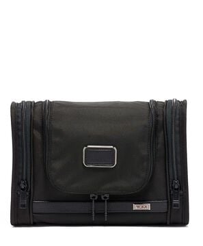 Alpha 3 Hanging Travel Kit Alpha 3 Hanging Travel Kit