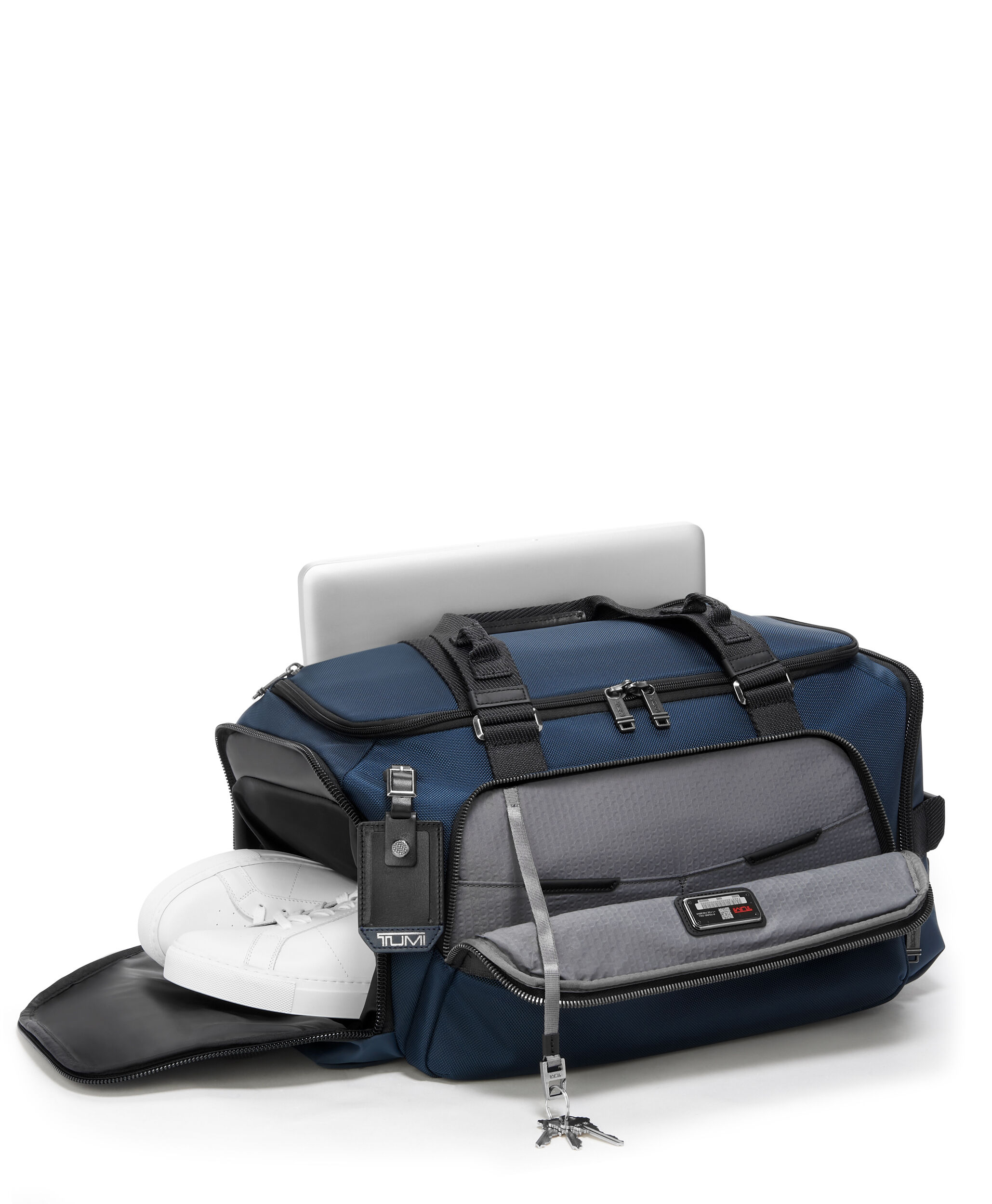 tumi corporate weekender duffel