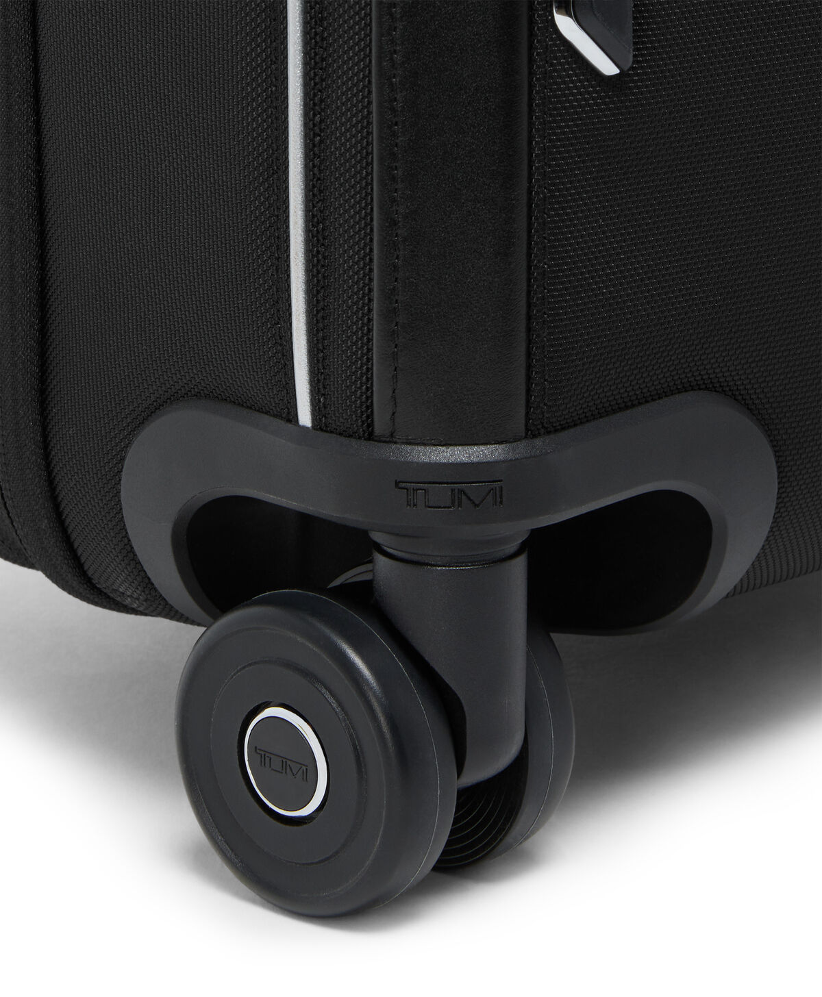 Arriv&eacute; Dual Access Expandable Cabin