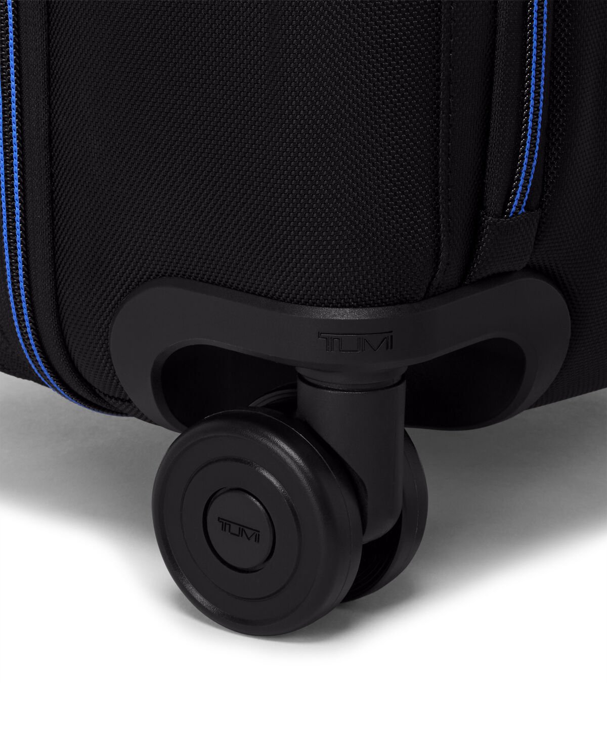 Alpha Dual Access Expandable Cabin | TUMI Dual Access Expandable Cabin