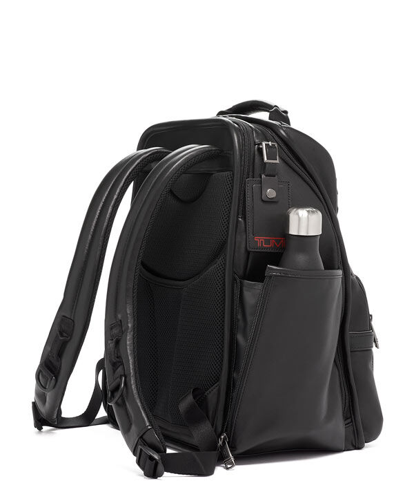 tumi alpha 3 compact